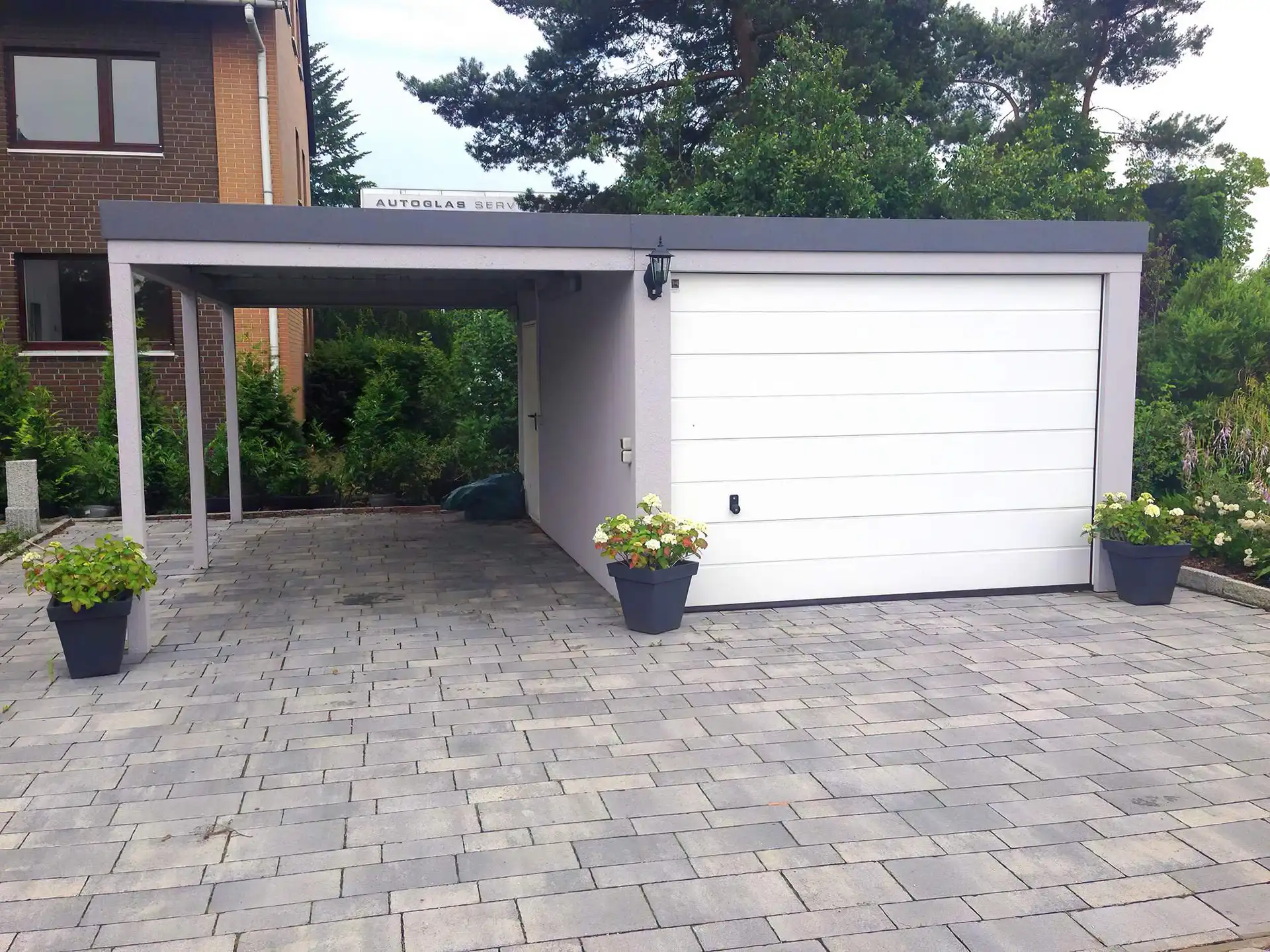 Garage Garage