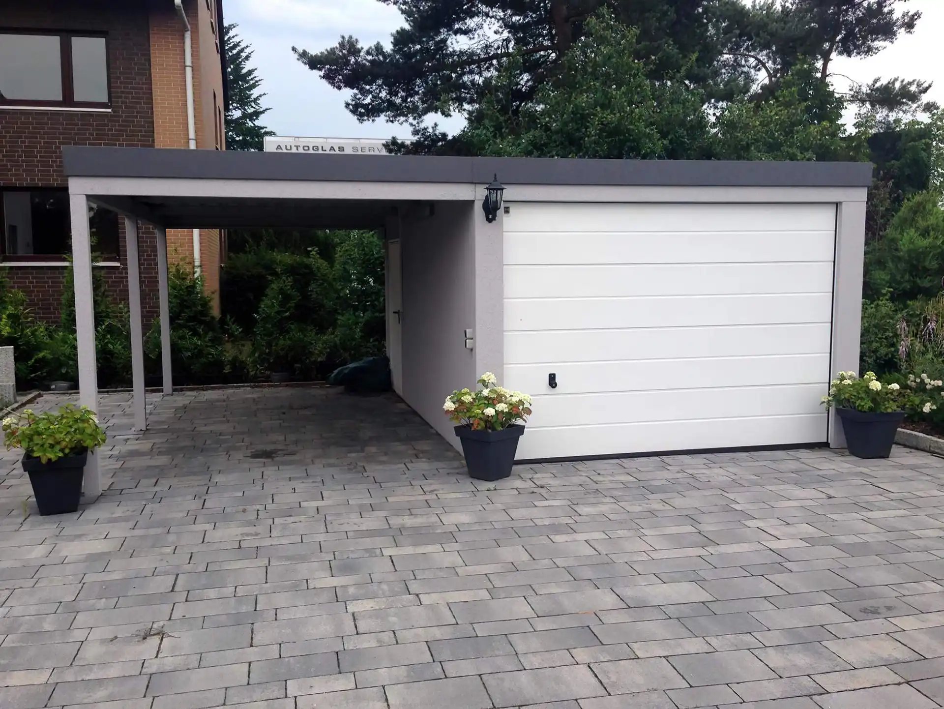Garage Garage